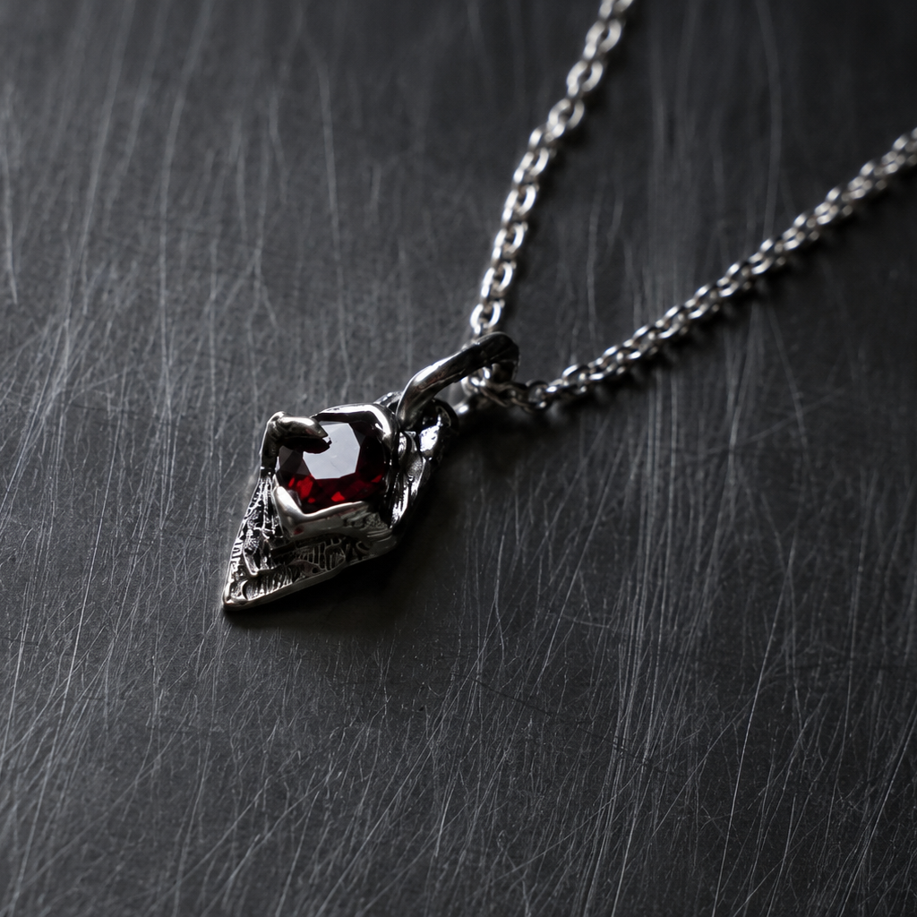 TINY GARNET NECKLACE