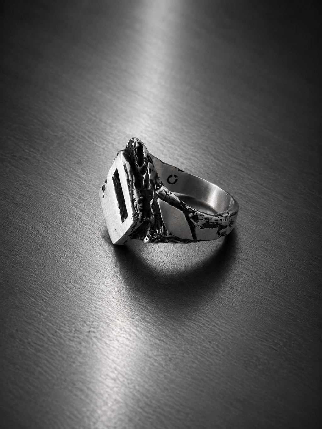 BETON BRUT RING