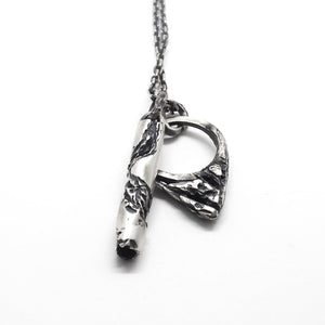 DUO BROKEN NECKLACE -