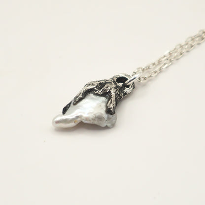 TINY PEARL NECKLACE 14