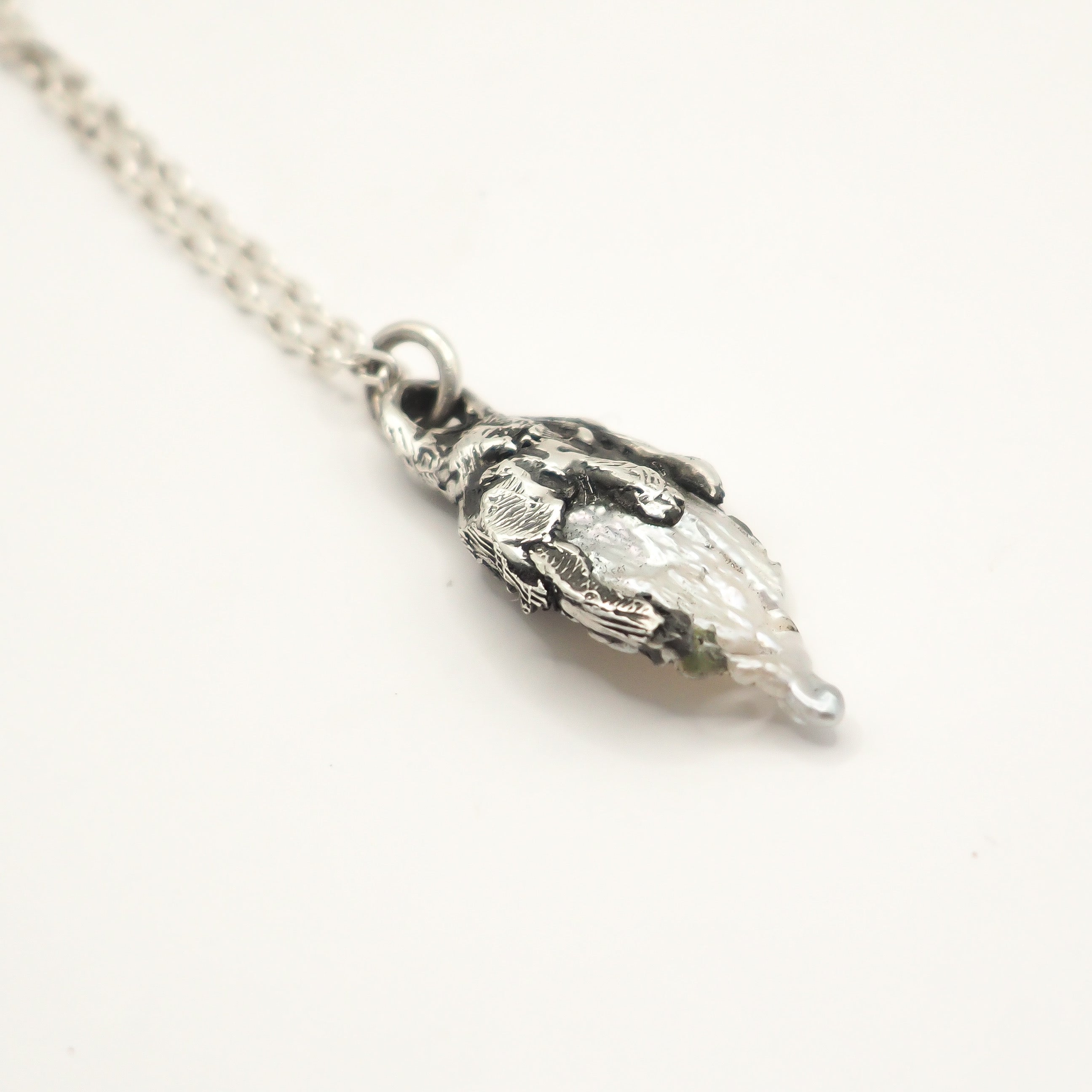 TINY PEARL NECKLACE 15