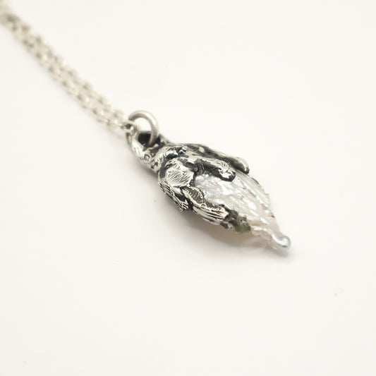 TINY PEARL NECKLACE 15