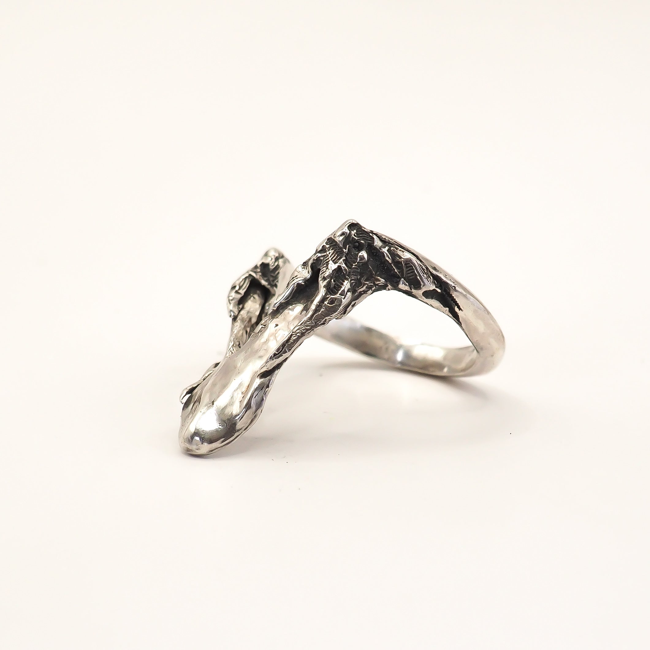 SILVER PEAR RING