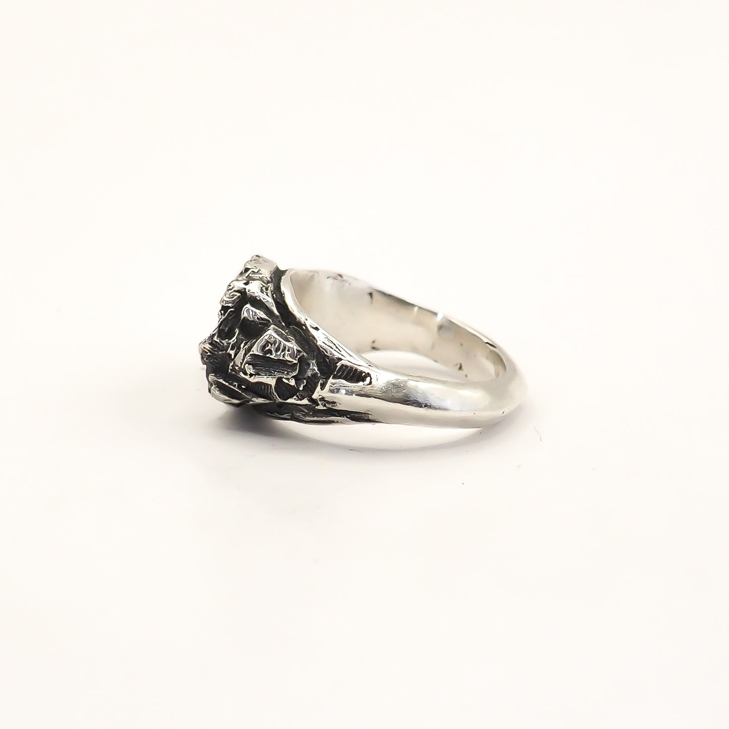 SILVER CROWN RING