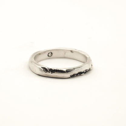 TINY BAND RING BIS - OXIDIZED SILVER