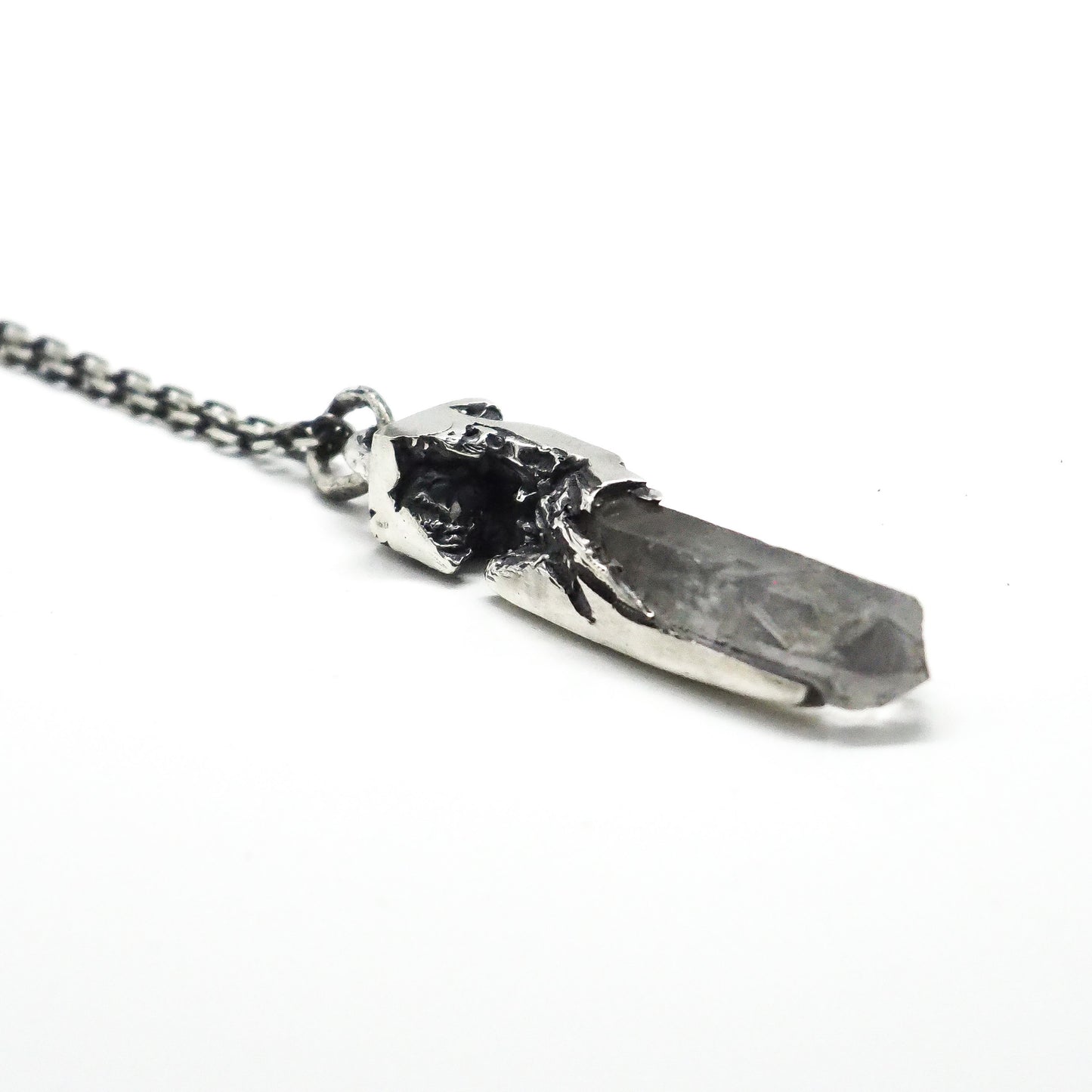 PENDULUM NECKLACE 18