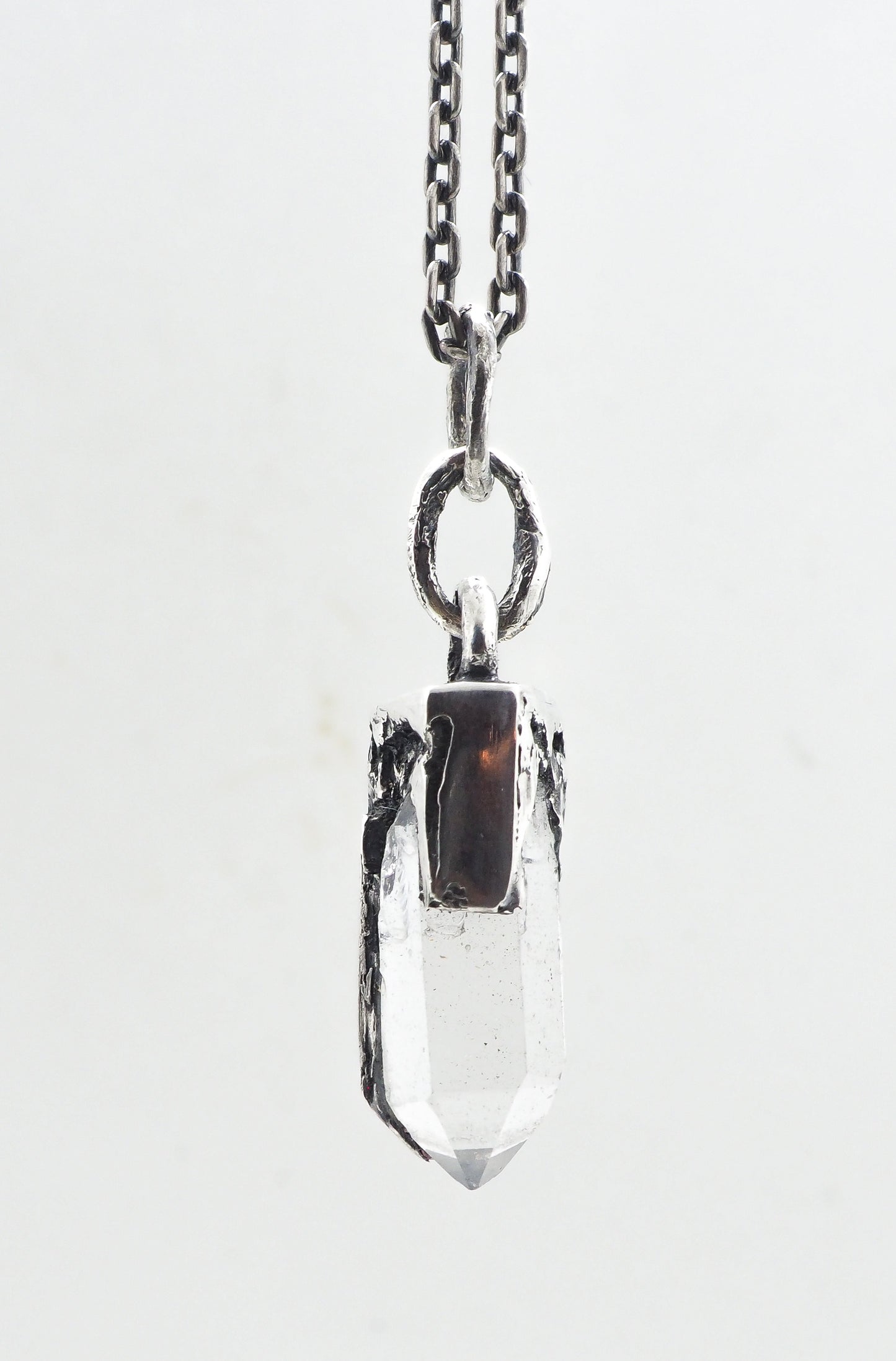 PENDULUM NECKLACE 34