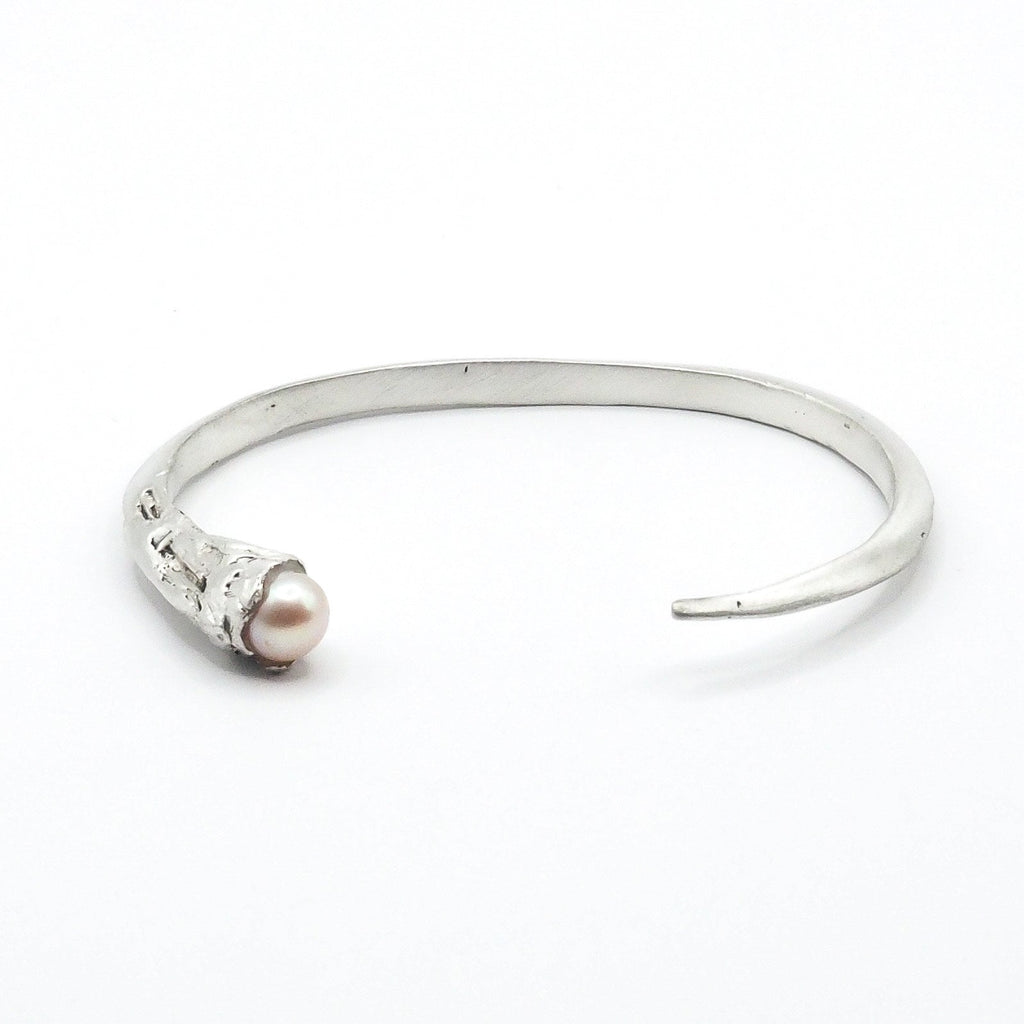 NUEV  BANGLE WHITE -