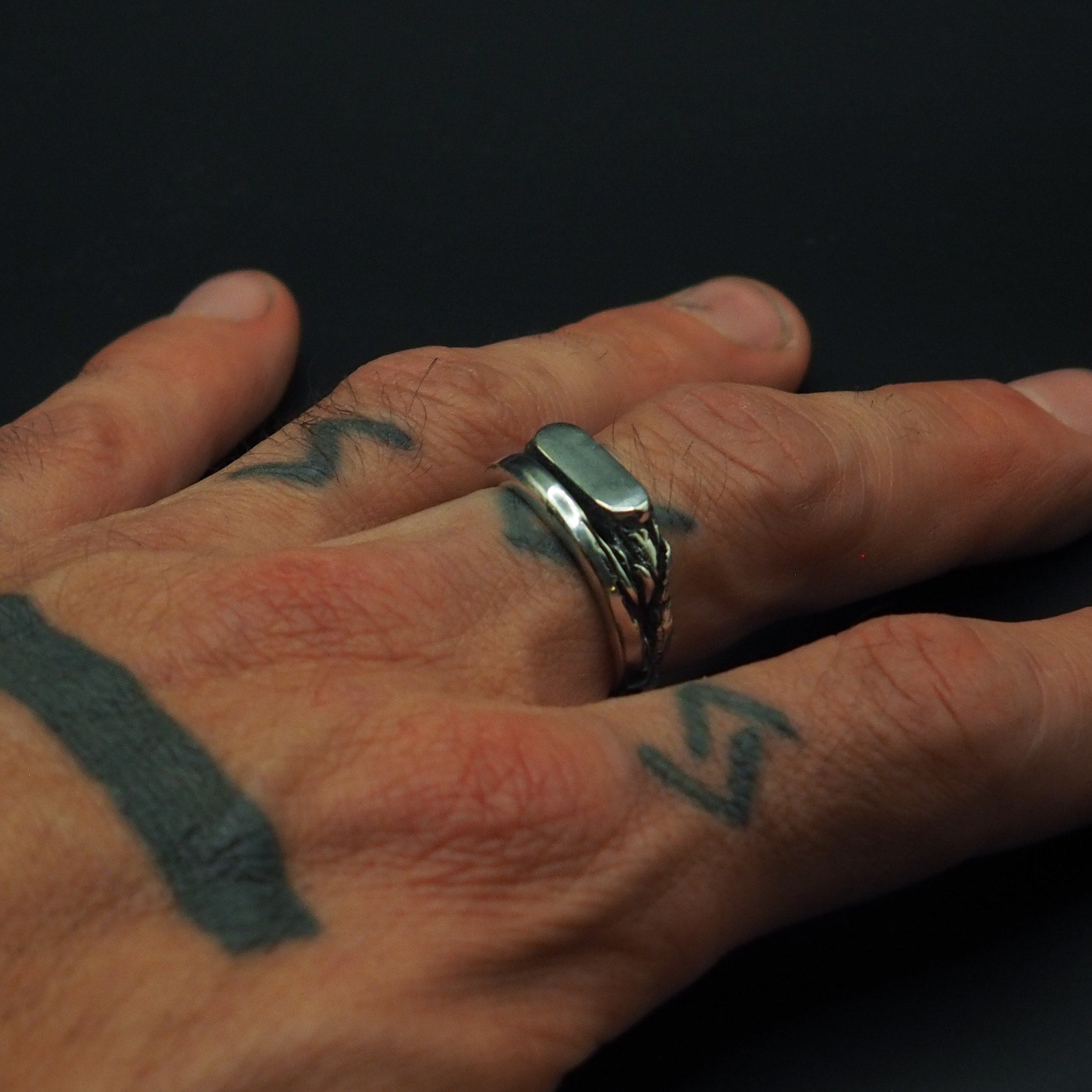 ATLANTIS  RING