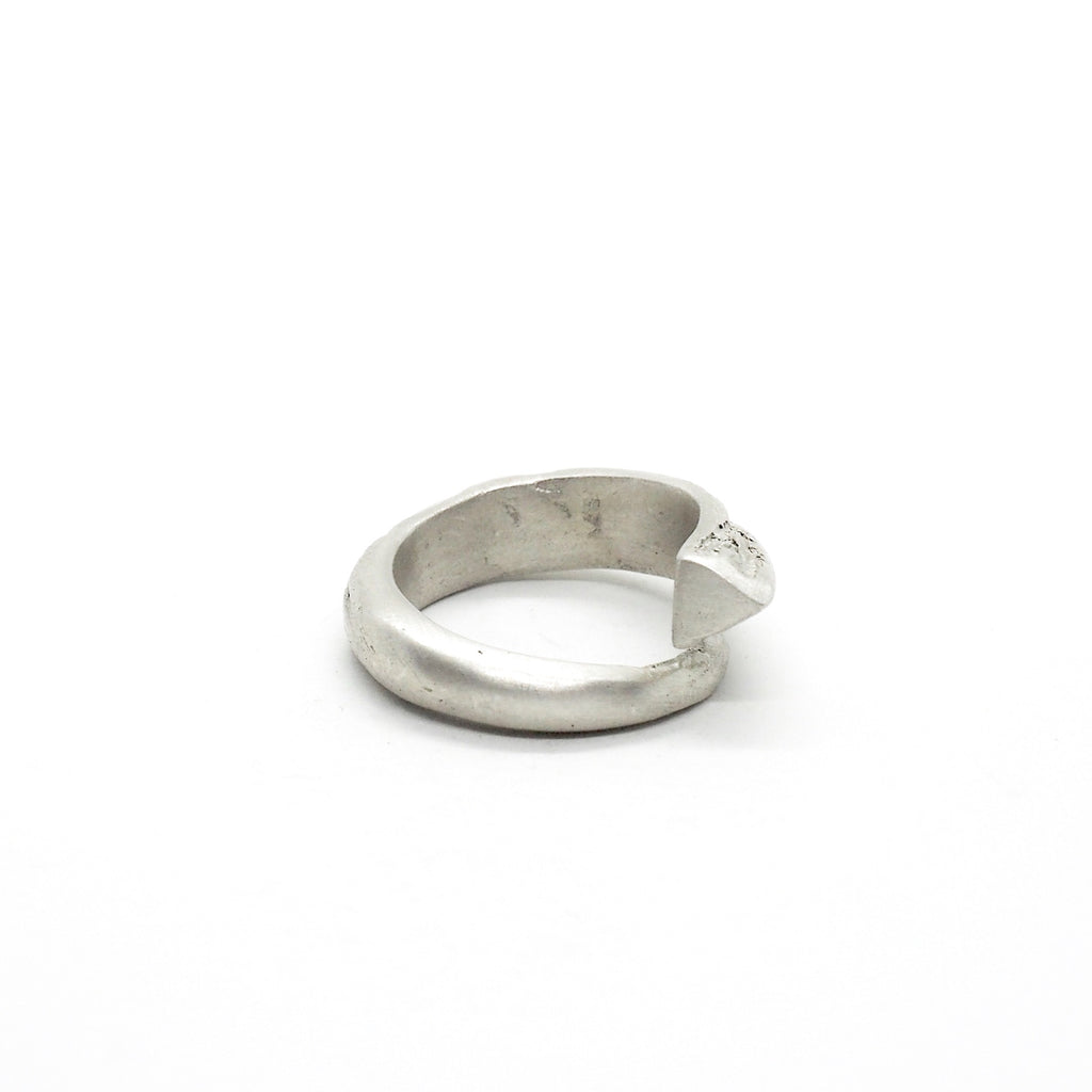 PYRAMID DREAM RING WEISS