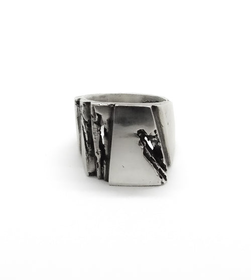 BROKEN ALX  RING