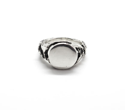 BROKEN SOUL SIGNET RING