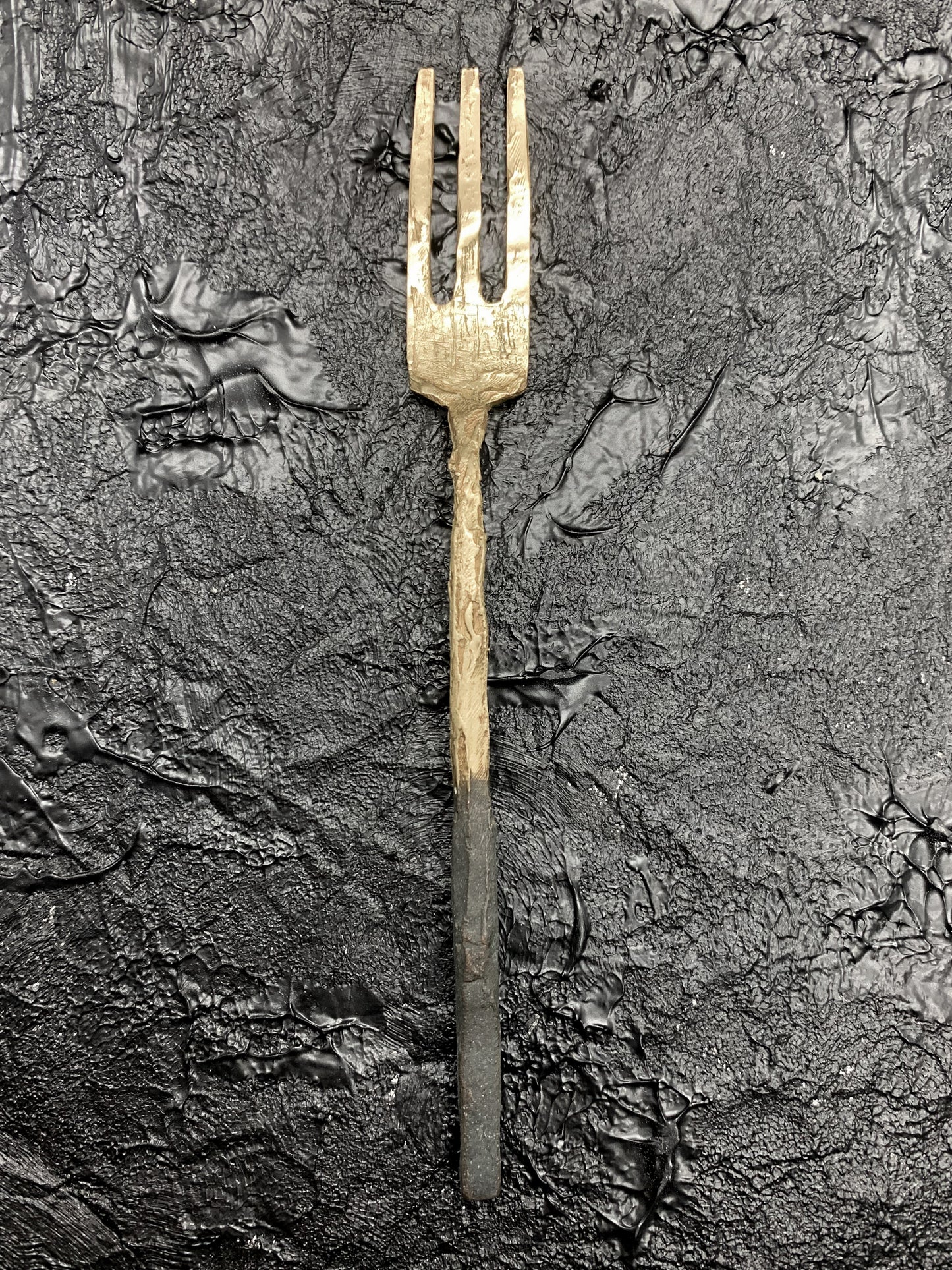 CANNIBAL DESSERT FORK BRONCE