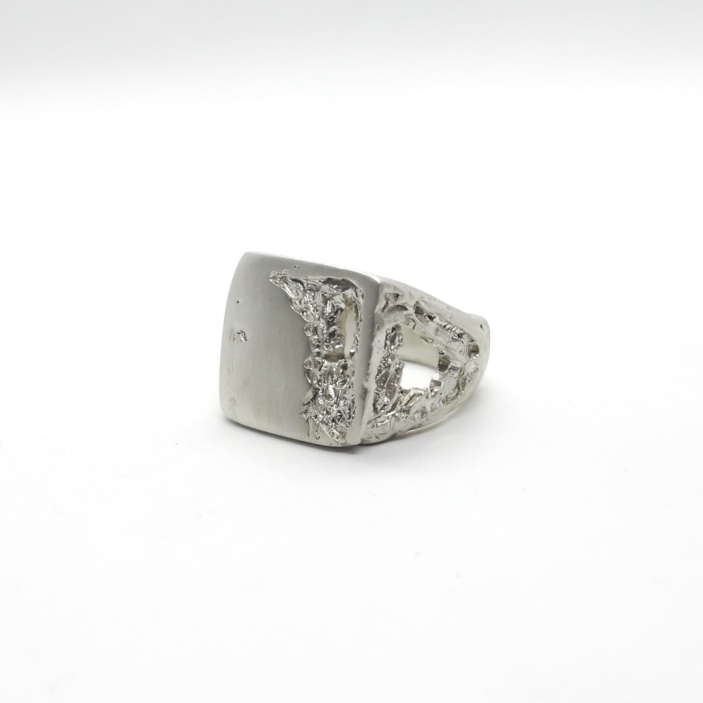 SIEGELRING BROKEN ACID WEISS