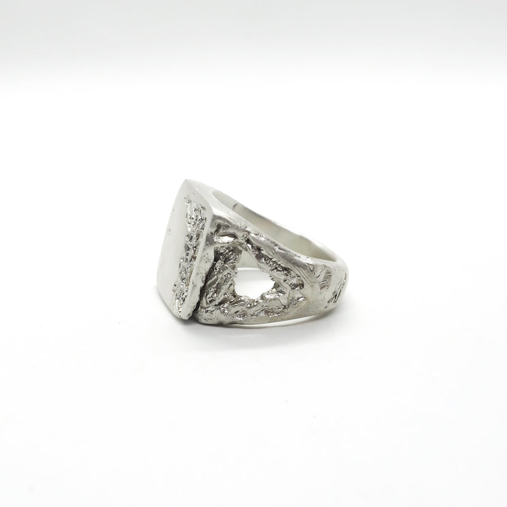 SIEGELRING BROKEN ACID WEISS