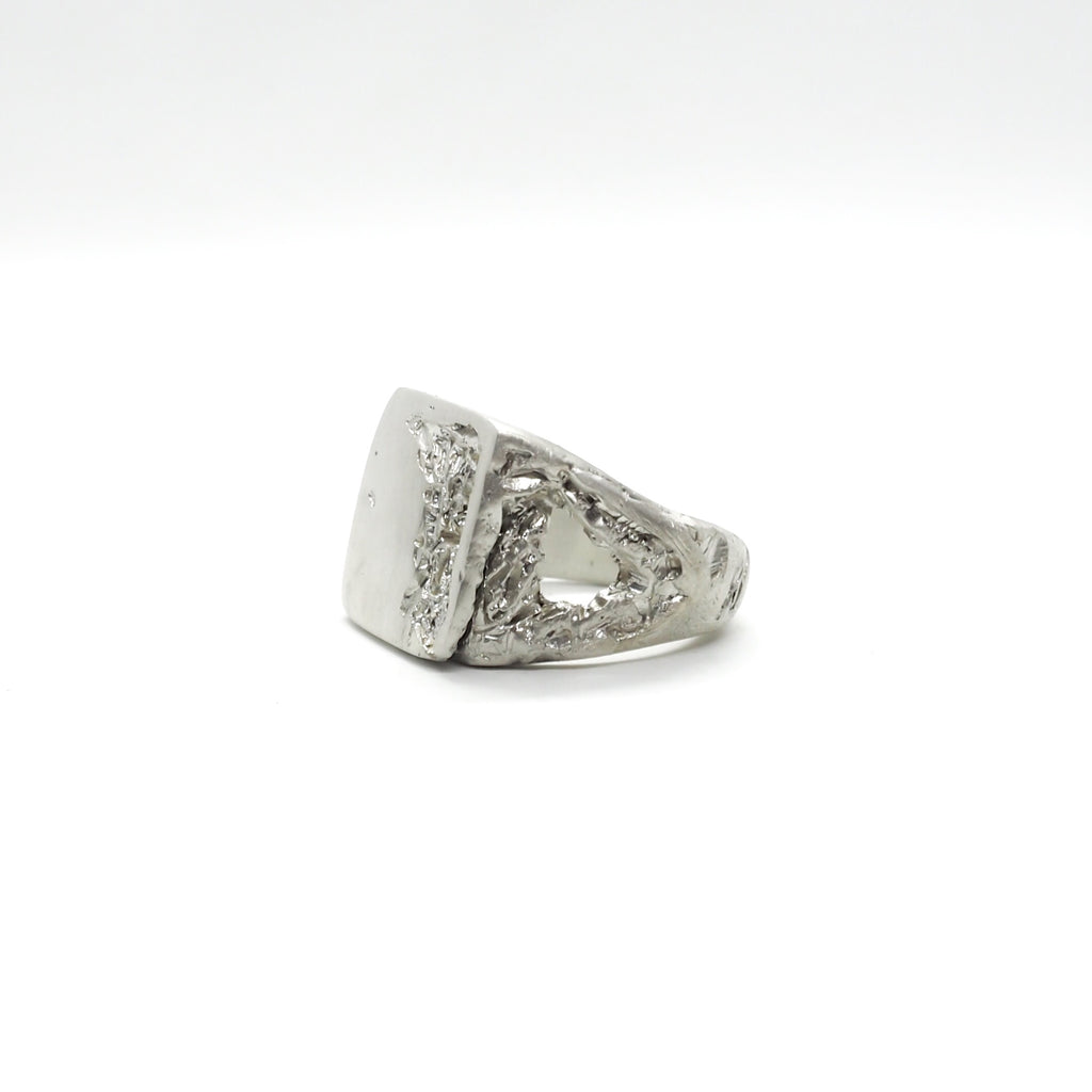 SIEGELRING BROKEN ACID WEISS