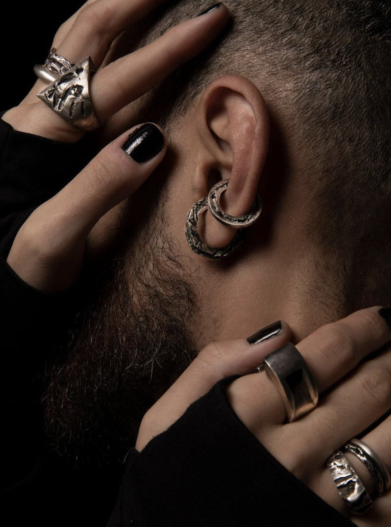 DREAM EAR CUFF BLACK