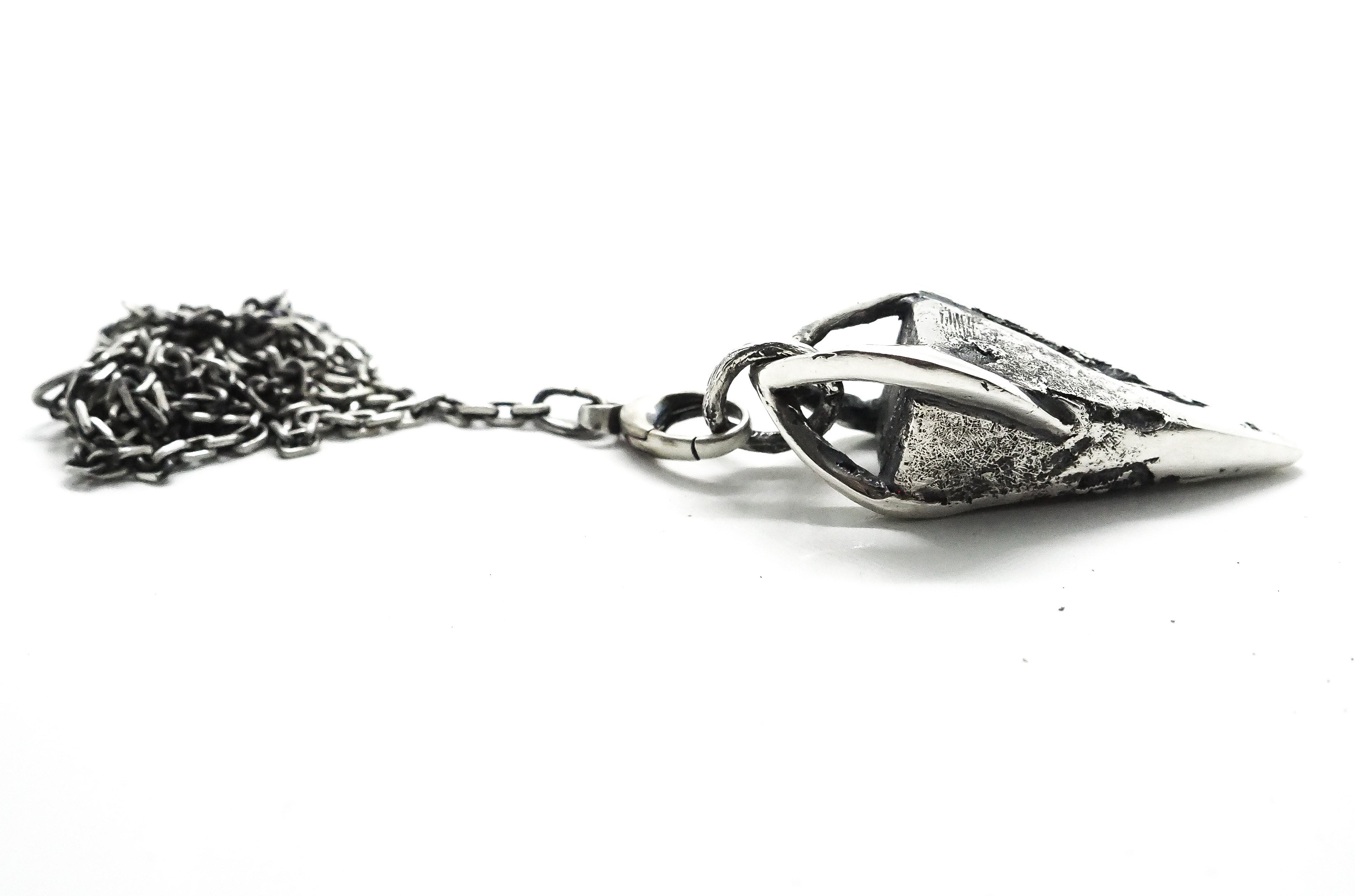 PENDELKETTE 01 