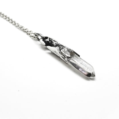 PENDULUM NECKLACE 09