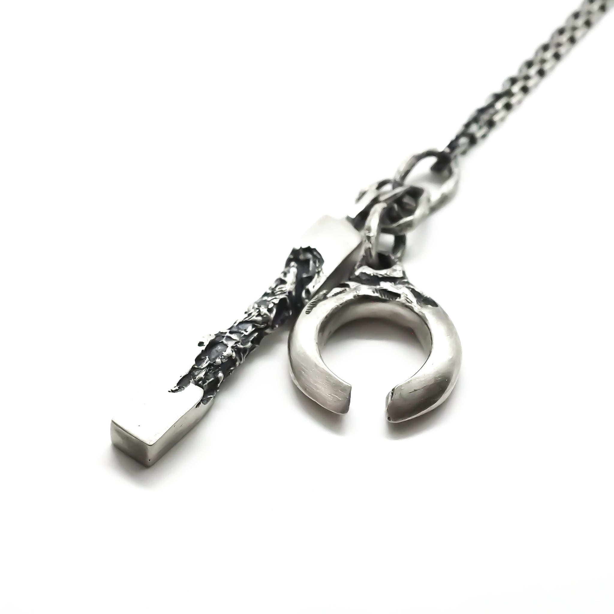 FORNAX NECKLACE