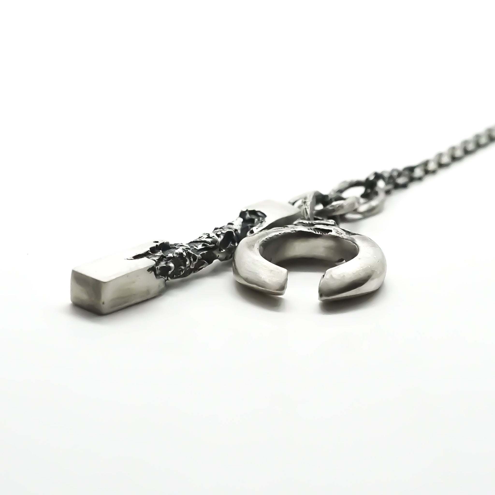 FORNAX NECKLACE