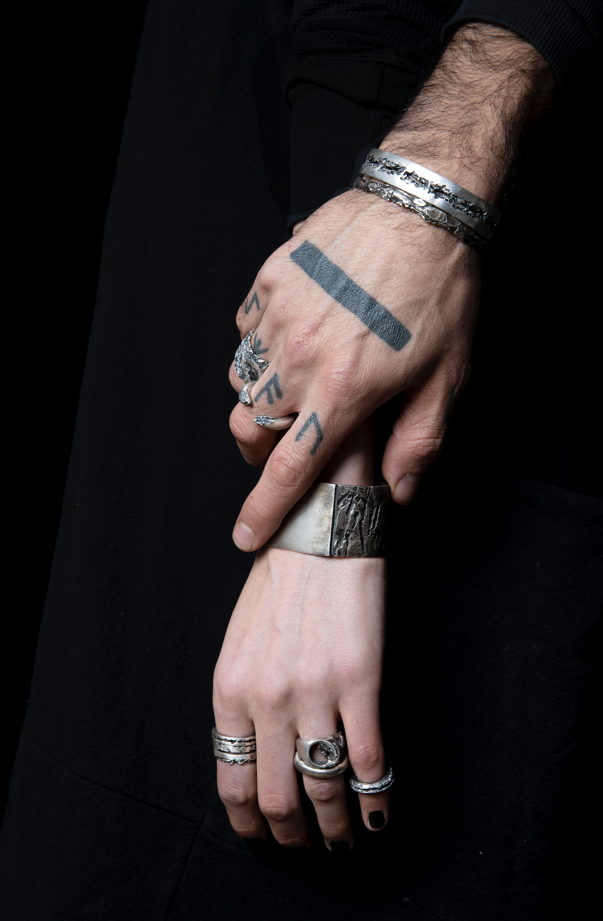 CANNIBAL BANGLE