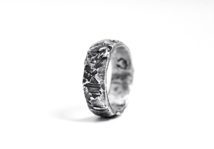 CANNIBAL S BAND RING - OSS