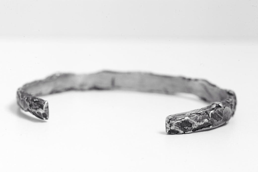 CANNIBAL BANGLE