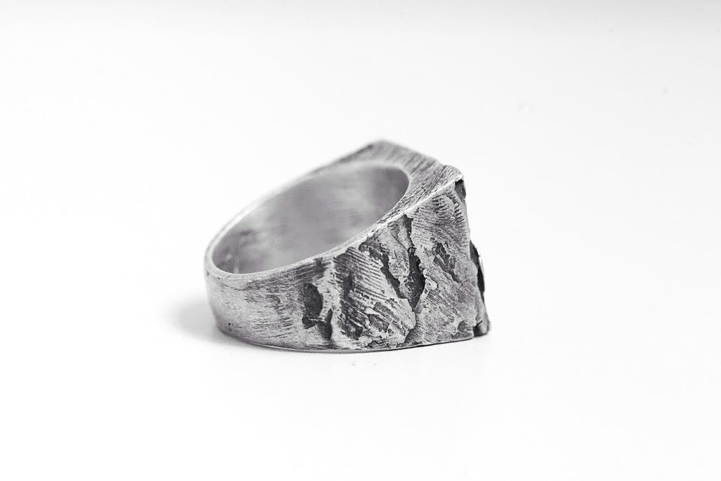 SQ CANNIBAL SIGNET RING - OSS