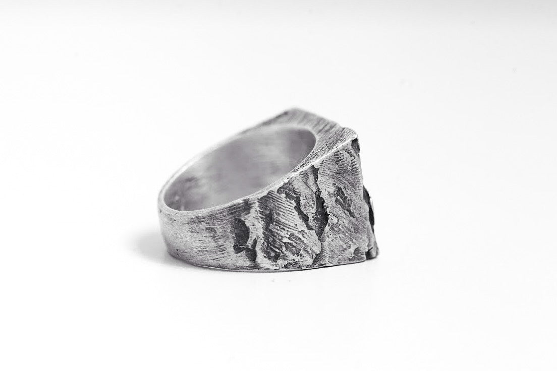 SQ CANNIBAL SIGNET RING - OSS