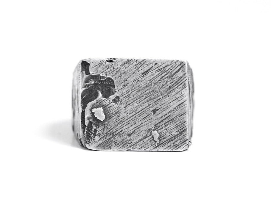 SQ CANNIBAL SIGNET RING - OSS